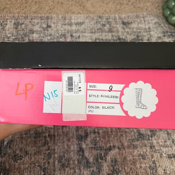 Charlotte Russe Gladiator Style Sandals - Picture 3 of 6